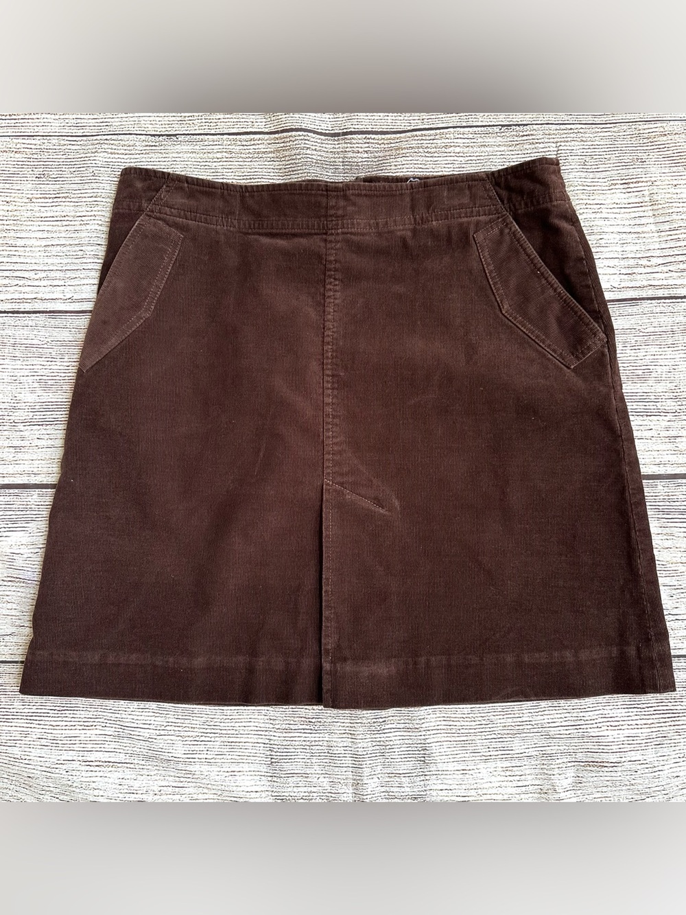 Lilly Pulitzer Dark Brown Corduroy Skirt with Pockets Ladies Sz 4